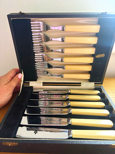 Vintage sheffield fish cutlery - sheffield,