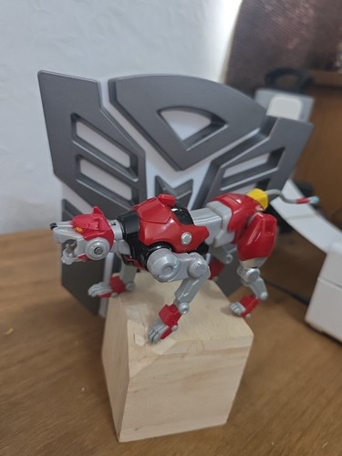 Voltron 2017 red lion - voltron,