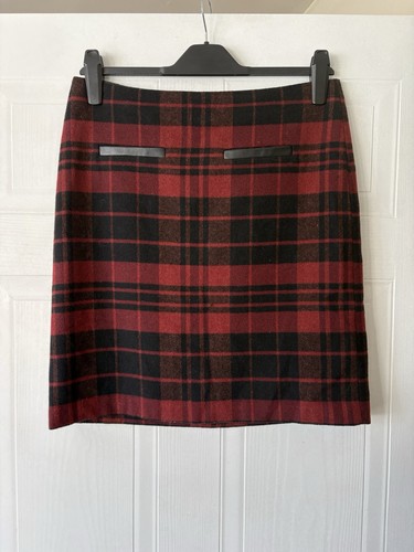 Red tartan wool - mix, pencil