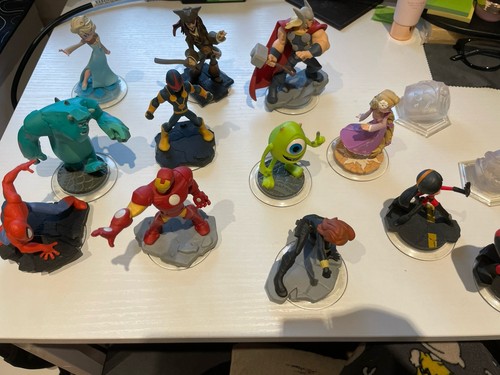 Disney infinity bundle wii - bundle.,