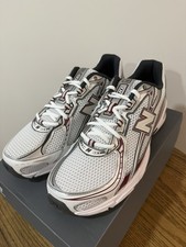 Size 11 - New Balance 740v2