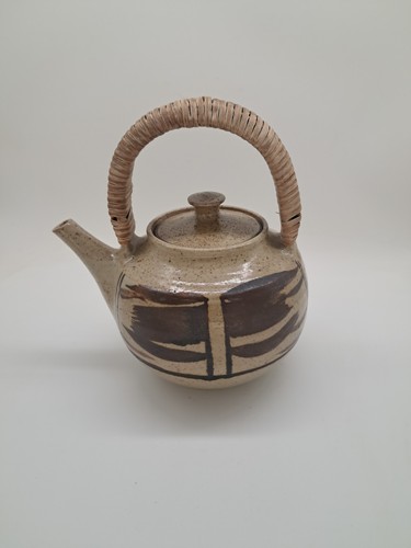 Studio pottery teapot mark - studio,