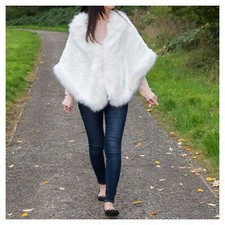 Boutique Faux Fur Woman Lady lovely open Poncho Wrap