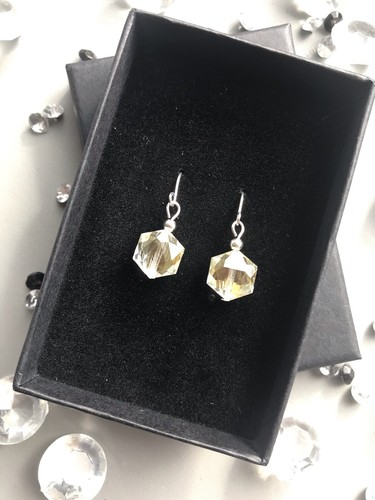 Boxed drop earrings - ,