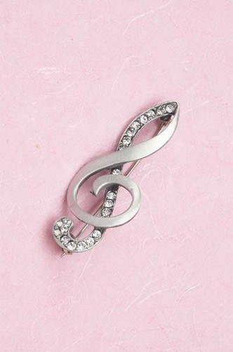 English pewter brooch treble - pewter,