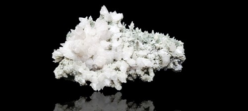 Dogtooth calcite chlorite - calcite, on