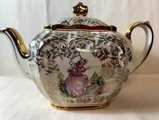 Sadler Crinoline Lady Pinkie Cube Teapot 1L Gold White Vintage
