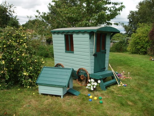 The romany caravan playhouse - romany,