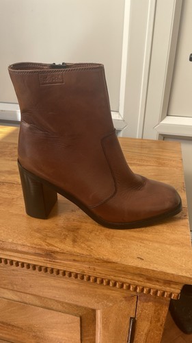 Red dead brown - dead’,