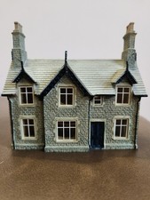 Bachmann 44-012 Market Hampton Station Building unboxed