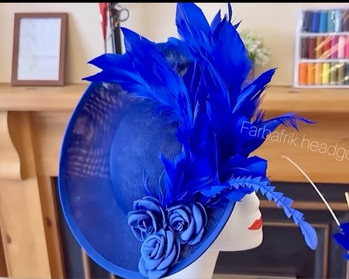 Royal blue feathered - ,