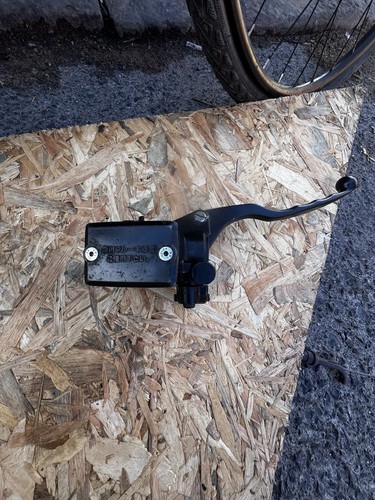 Kawasaki gpx750r front brake - gpx750r,