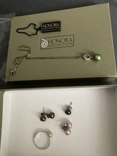 Honora Pearl items