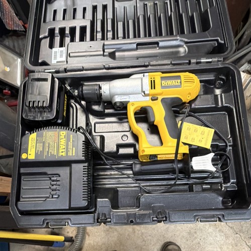 Dewalt dw006 24v cordless - dewalt,