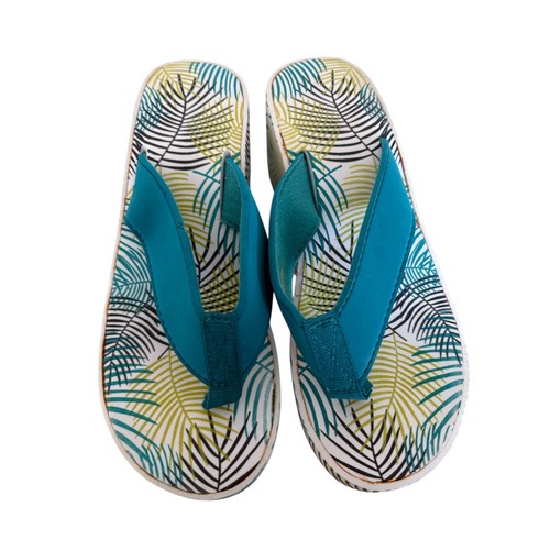 Tropical palm leaf platform - palm,