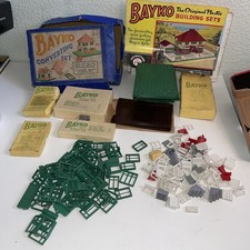 BIG JOB LOT OF VINTAGE BAYKO CONSTRUCTION / BUILDING SETS, PARTS, BUILDING ETC