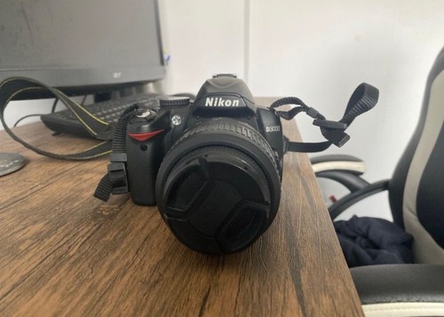 Nikon d3000 camera and lenses - d3000,