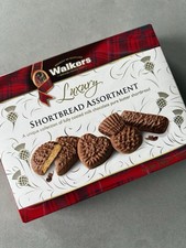 Walkers Luxury Shortbread Assortment. Chocolate Coated Biscuits. 230g.