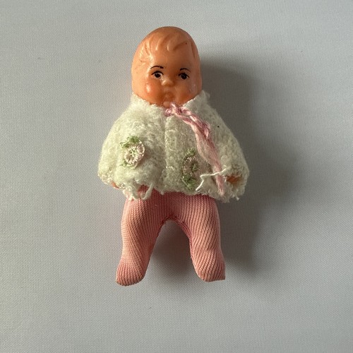 Vintage dolls house - dolls,