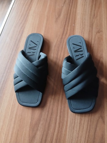 Ladies size 5 zara - 40,