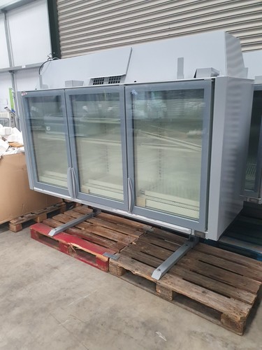 Costan wall freezer with - wall,