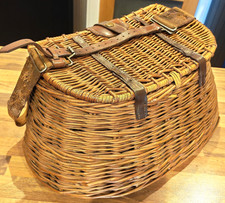 ANTIQUE FISHING CREEL WICKER &