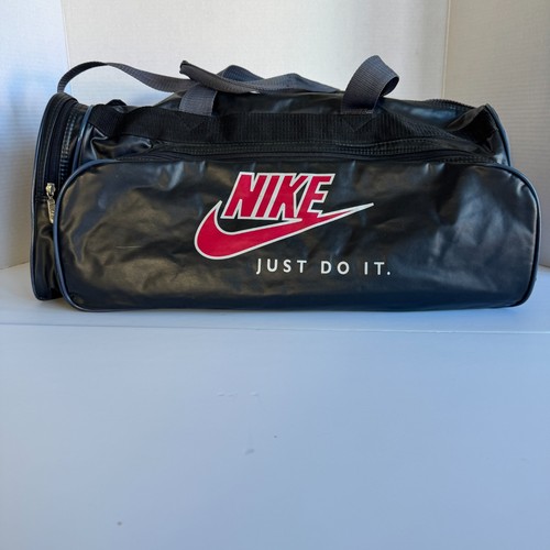 Vintage 90s nike duffle - nike,