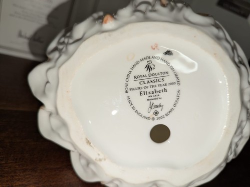 Elizabeth royal doulton - elizabeth,
