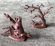 Britains Deetail Plastic Trees