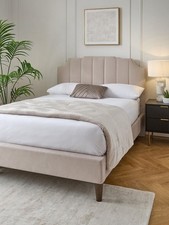 Rene Bed King Size in Natural
