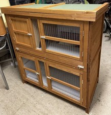 Fully Insulated 4ftX2ft Double Level Guinea pig Hutch