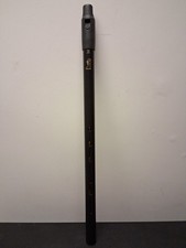 Howard Low D Whistle, Hand