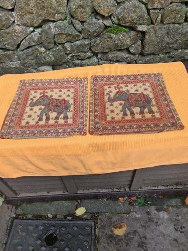 Pair old wool tapestry - old,