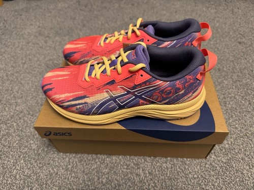 Ladies kids asics - 5.5,