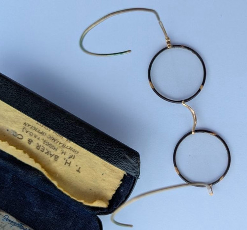 Vintage round windsor glasses - round,