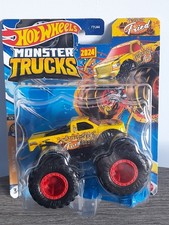 Hot Wheels Monster Trucks All Fried Up Food Truck Snack Pack 1:64 New and Sealed
