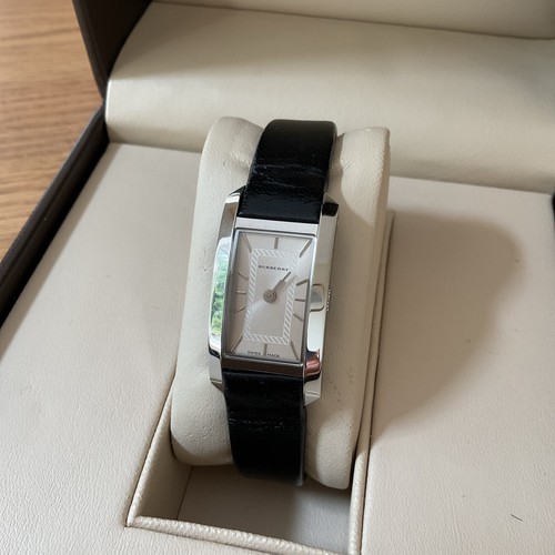 Immaculate burberry ladies - burberry,
