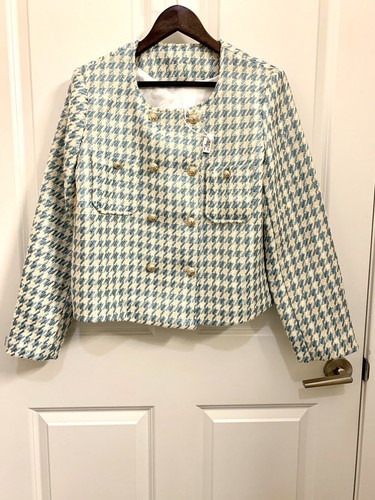 Top coat outwear nwt - top,