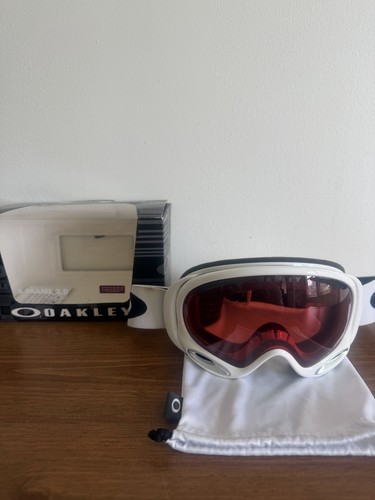 Oakley frame white - a,