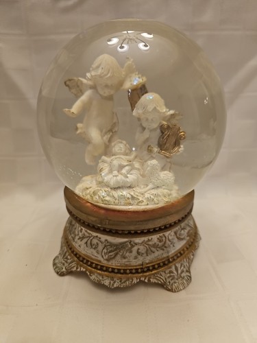 Winged angel cherub - winged,