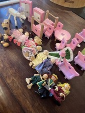Le Toy Van Wooden Dolls Princess Prince King Queen Fairies Unicorn Furniture 