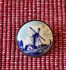 Vintage Unmarked Silver DUTCH DELFT Ceramic Windmill Blue Brooch Pin Holland 