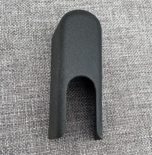 A GENUINE VAUXHALL CORSA D REAR WINDOW WIPER ARM NUT COVER CAP  2006-2013 