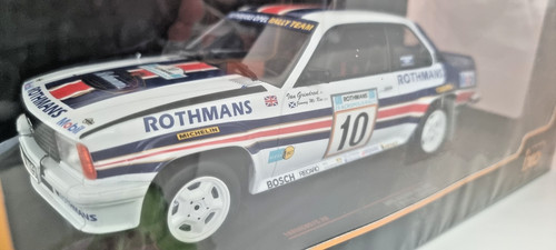 Scale opel ascona - 1/18,