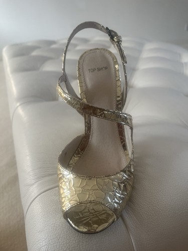 Top shop size gold crackle - top,