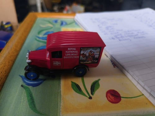 Lledo chevrolet van rnli - chevrolet,