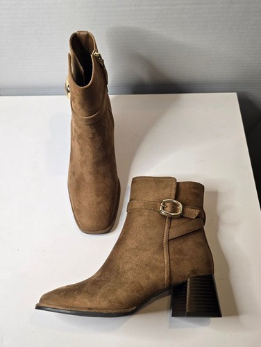 Liz claiborn tan - liz, boots