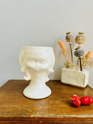 Lovely vintage girl head - lovely, girl’s