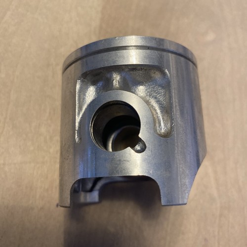 Genuine yamaha yz125 piston - genuine,