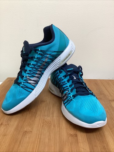 Size nike lunaracer 3 - -,